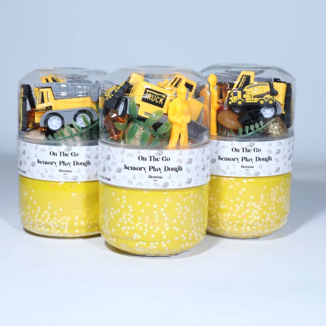 Construction Theme On The Go Sensory Playdough Tub